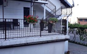 Kuca Za Odmor Varos